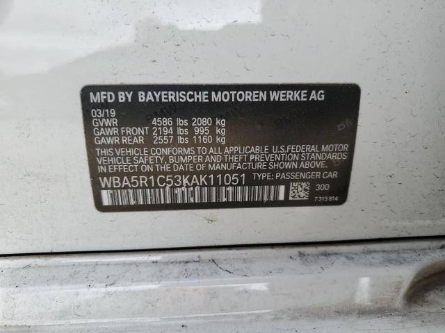 WBA5R1C53KAK11051 10