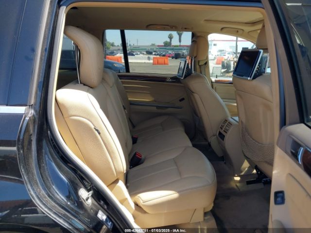 4JGBF7BE1BA628389-8