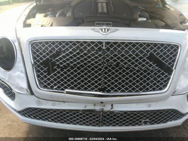 SJAAC2ZV8HC015881-6