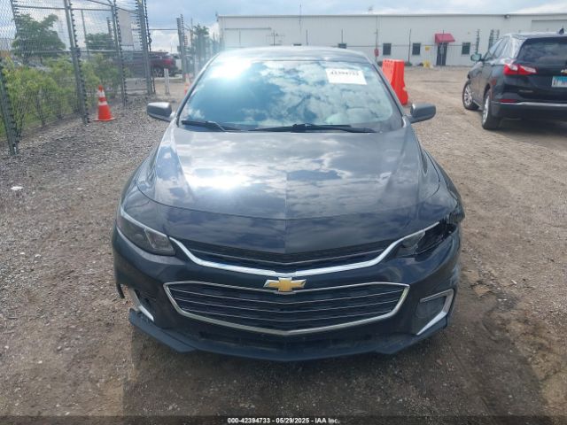 1G1ZB5ST2JF251857 10
