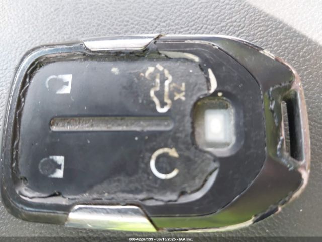 1GCUYHEL8KZ225924 10