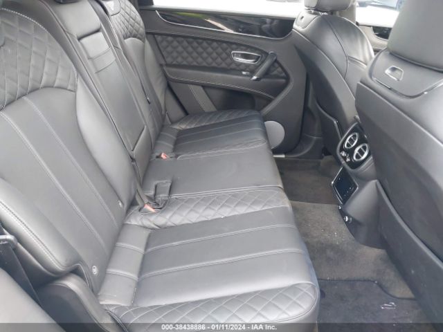SJAAC2ZV7HC016049-8